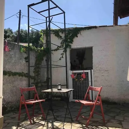 άνετος για χαλάρωση *